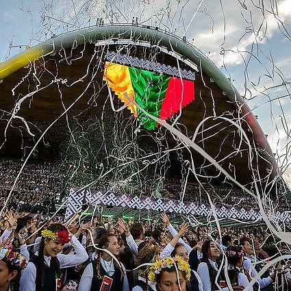 LNKC požiūris: 300 eurų už dviejų mėnesių darbą su neofreskos idėja bei koncepcija. Menininkė savo teises į orų užmokestį gins