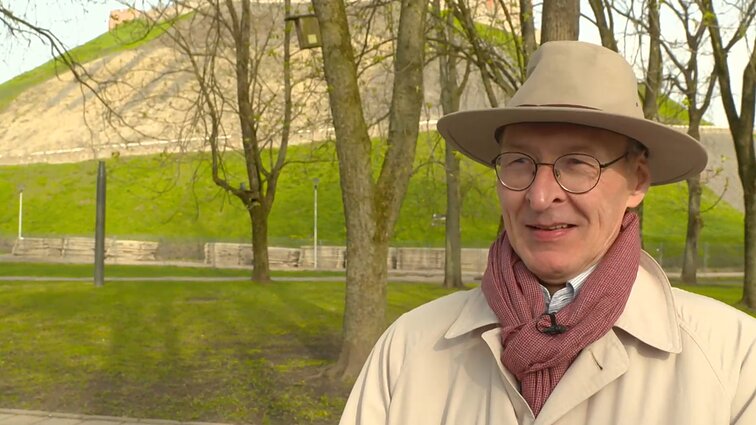 Dviračio žinios. Tikras vilnietis apie naująją sostinės reklamą: Vilnius nėra majonezas ar greitasis kreditas, kad jį reikėtų reklamuoti!