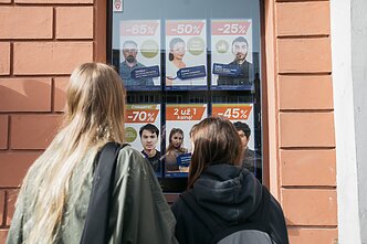 "Sklep handlu ludźmi"