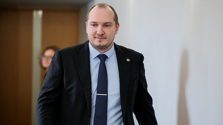 „Noriu ne kraujo, o problemų sprendimo“: švietimo atstovas įvertino Jakšto pasitraukimą