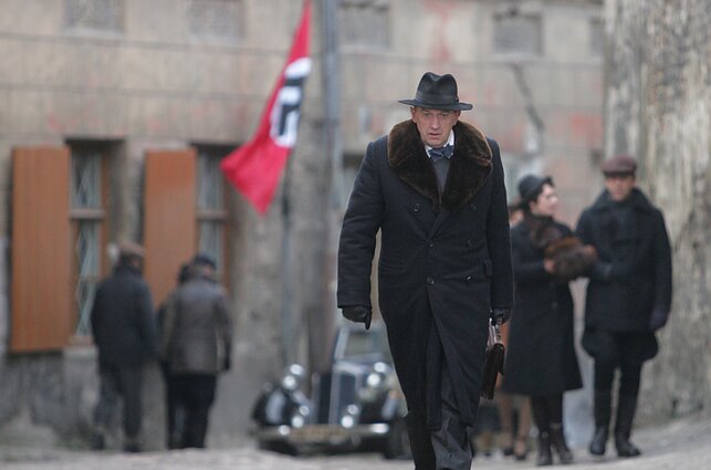 Valentinas Masalskis filmo „Dievų miškas“ filmavimo aikštelėje