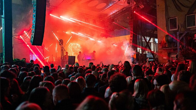 Muzikos aktualijų apžvalga: „Eurovizijos“ žvaigždžių lietus Lietuvoje bei festivalis repo mėgėjams