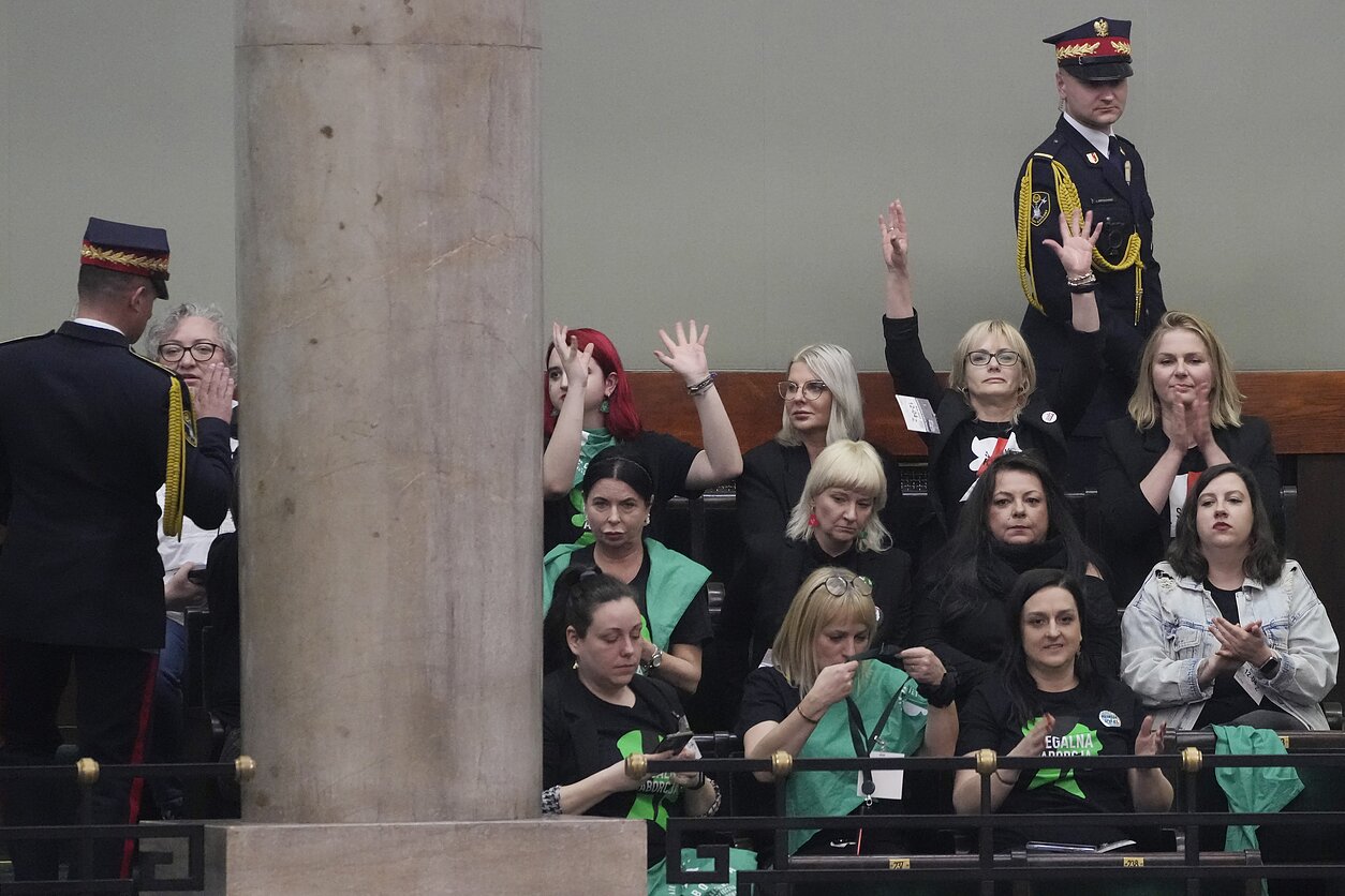 Abortų liberalizavimo klausimas Lenkijos parlamente