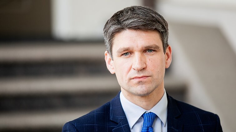 Per metus – dvigubai daugiau: bankai Lietuvoje 2023-iaisias uždirbo 986 mln. eurų pelno
