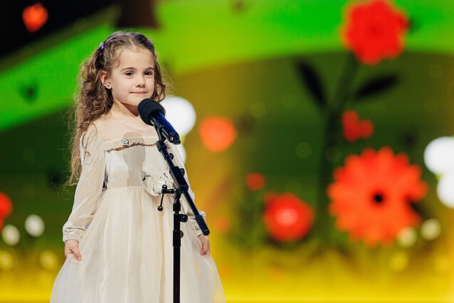 Dainų dainelė 2024. Meida Bružaitė – „Dvi rankytes aš turiu“