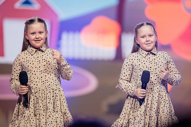 Dainų dainelė 2024. Austėja ir Milda Virbauskaitės – „Tetulės vaišės“