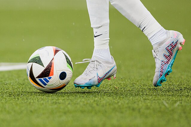 Football (associative image) Football (associative image)