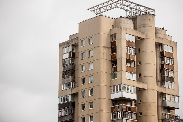Apartment block on Konstitucijos Avenue