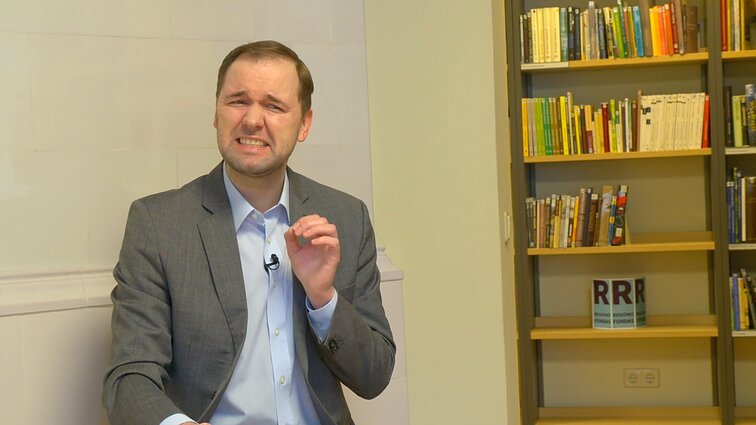 Dviračio žinios. Politologijos ABC: Konstitucija