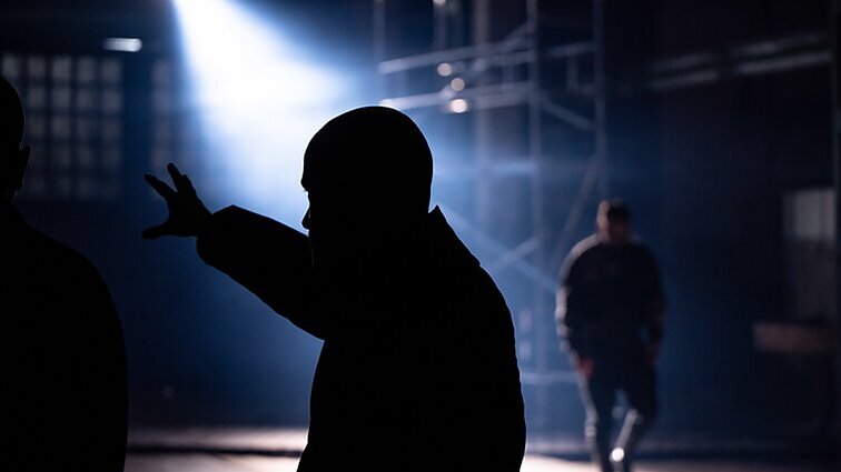 Spektaklis neįprastoje erdvėje: kvies į Panevėžio Siaurojo geležinkelio depą