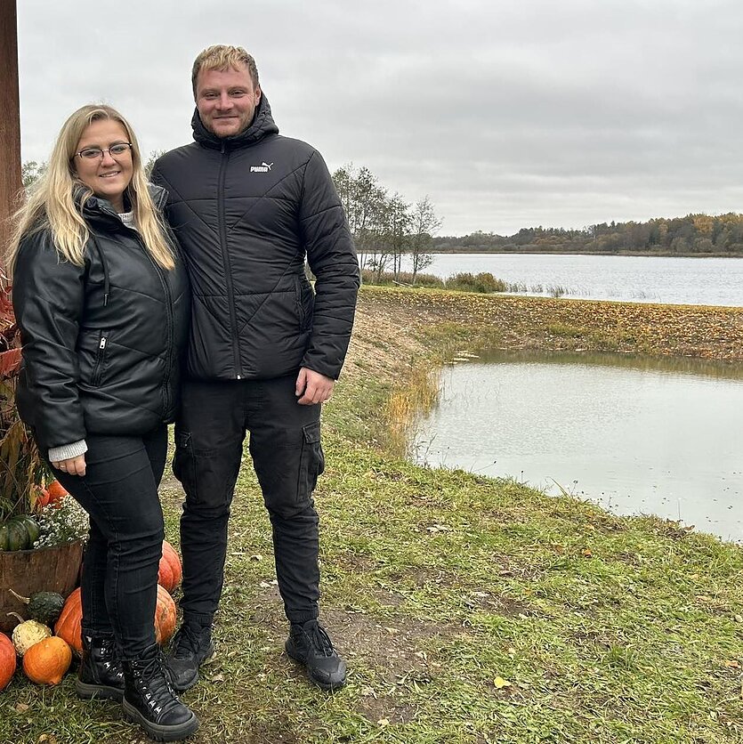Rūta Simanavičienė, Rokiškio rajono ūkininkai Ernesta ir Andrius Bružai.