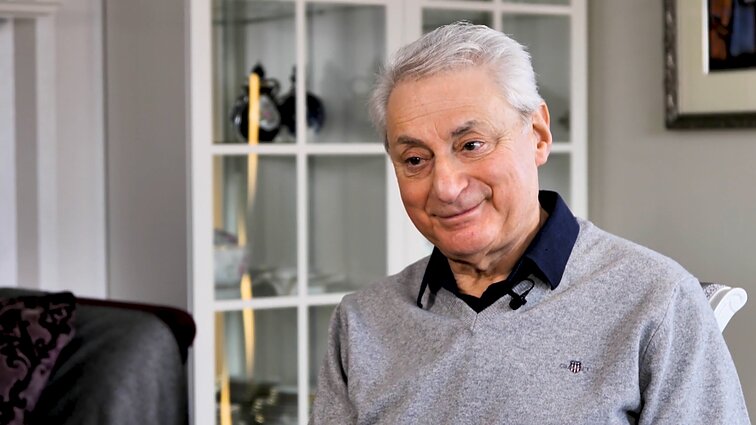 Miša Jakobas apie žydų auklėjimo taisykles: dideli pinigai laimės neatneša