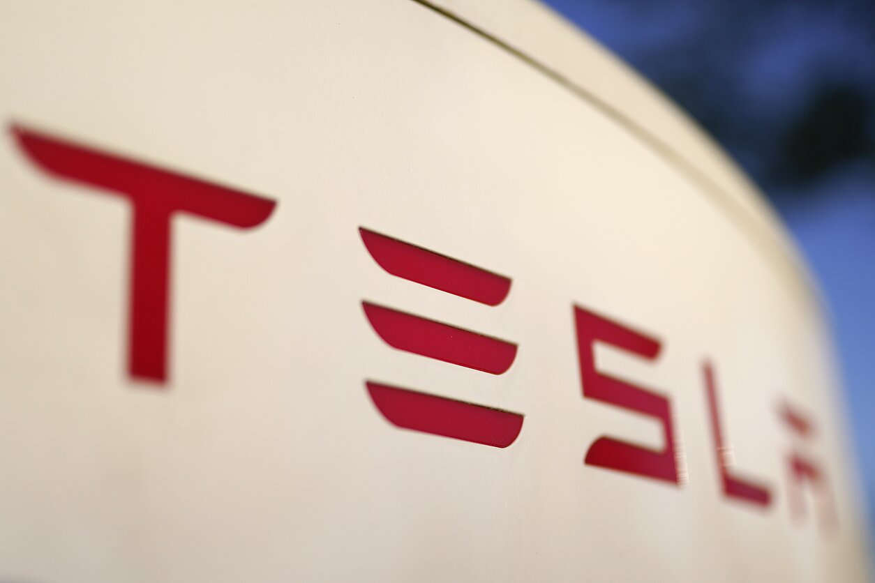 „Tesla“