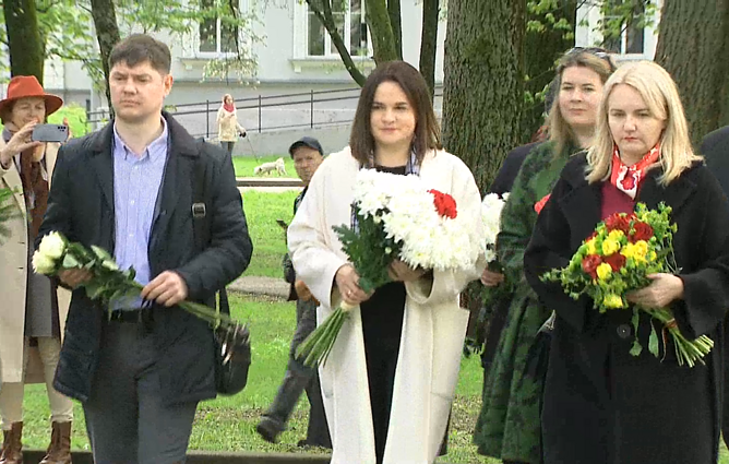 Vilniuje pagerbtos Čornobylio AE avarijos aukos, Sapiegų parke lankėsi ambasadų atstovai