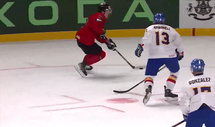 Pasaulio čempionate Vilniuje – pirmas Lietuvos ledo ritulininkų įvartis