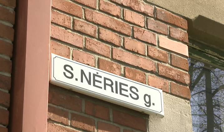 Apklausa: 2 iš 3 nepritaria gatvių pavadinimų, kuriems suteiktas Nėries vardas, keitimui