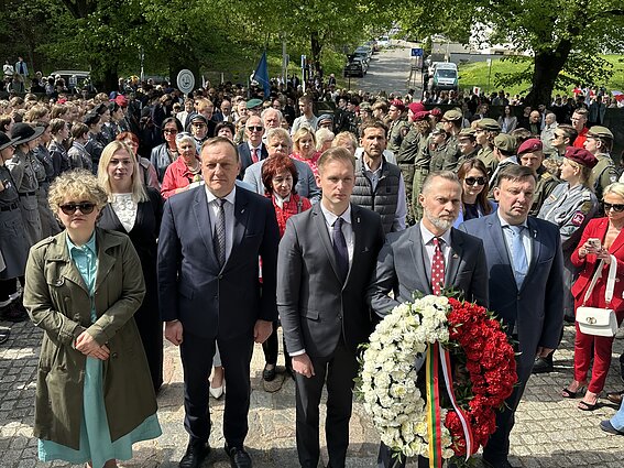Obchody 3 maja na cmentarzu na Rossie Obchody 3 maja na cmentarzu na Rossie