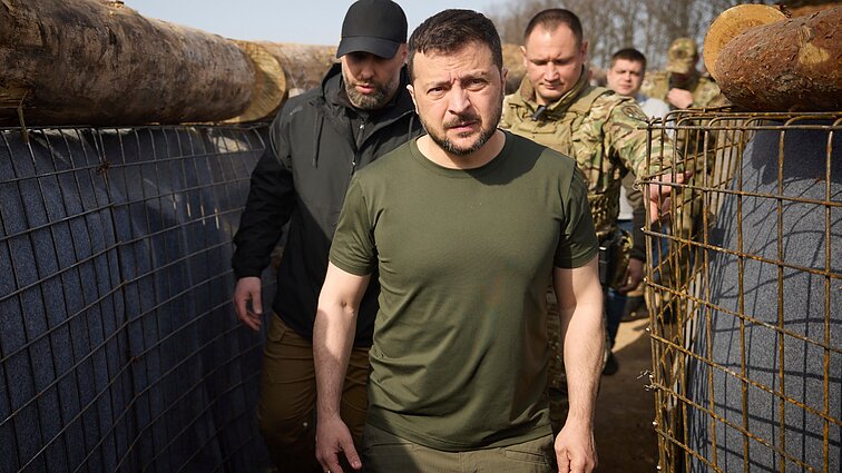 Rusijos VRM įtraukė Zelenskį į ieškomų asmenų sąrašą