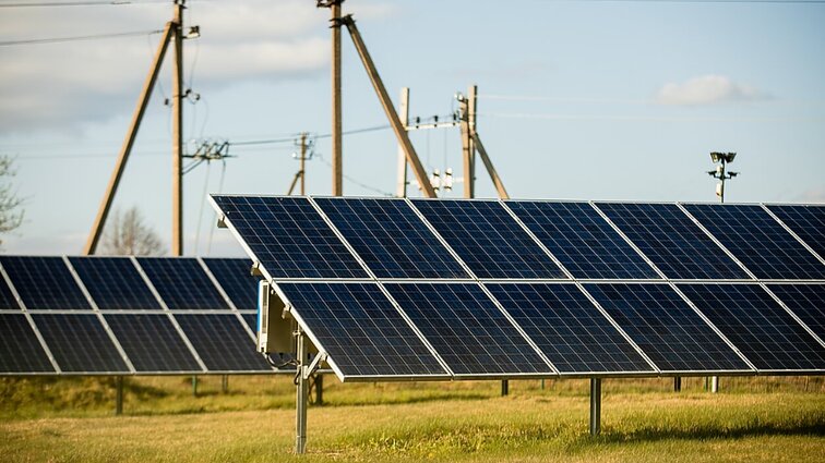 Klaipėdos raj. gyventojo Andriaus saulės elektrinė nuolat atsijungia: ESO kaltę neigia