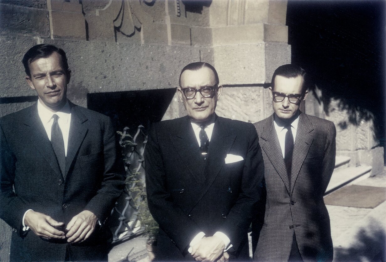 Diplomatų šeima Romoje: (iš kairės) Stasys Lozoraitis (jaunesnysis), Stasys Lozoraitis, Kazys Lozoraitis. Apie 1950 m.