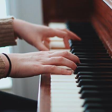 Unsplash  nuotr., Stanislavas Stavickis-Stano: turime sudaryti sąlygas vaikams pažinti universalią muzikos kalbą