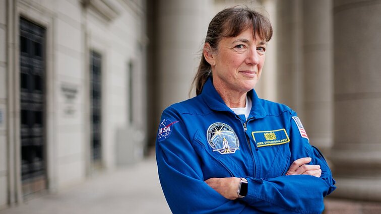 NASA astronautė – apie dienotvarkę kosmose, Žemę po kojomis ir ukrainietiškas šaknis