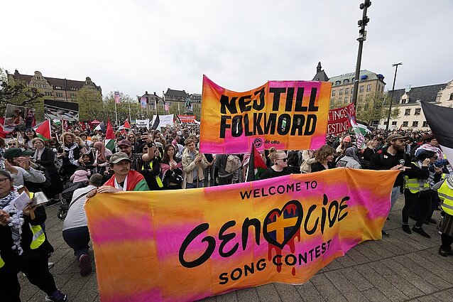 Į „Eurovizijos“ finalą pateko Izraelio atstovė: Malmėje tęsiasi protestai