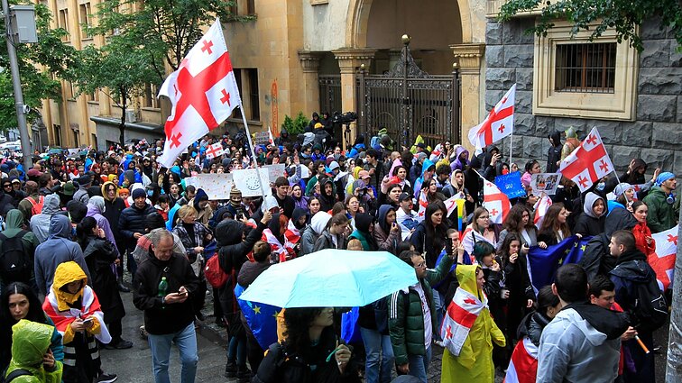 Sakartvelui priėmus užsienio agentų įstatymą, manoma, kad protestuotojai stovės iki galo