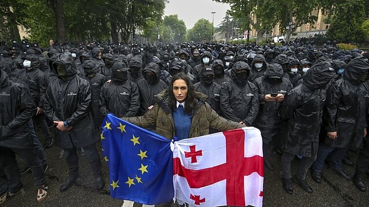 Tbilisio gatvėse – protesto karta, maitinta ES integracijos pažadais