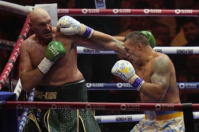 Oleksandras Usykas nugalėjo Tysoną Fury