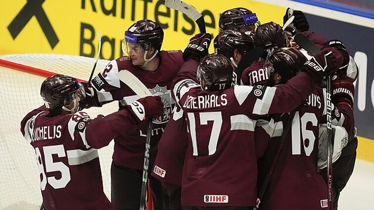 Pasaulio ledo ritulio čempionatas. Slovakija – Latvija