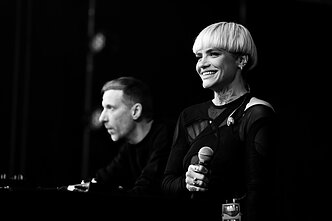 Ten Walls ir Marija Grabštaitė-GØYA