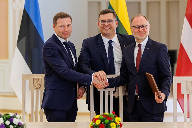 Estijos gynybos ministras Hanno Pevkuras, Lietuvos krašto apsaugos ministras Laurynas Kasčiūnas ir Latvijos gynybos ministras Andris Sprūds