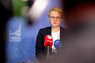 Aušrinė Armonaitė