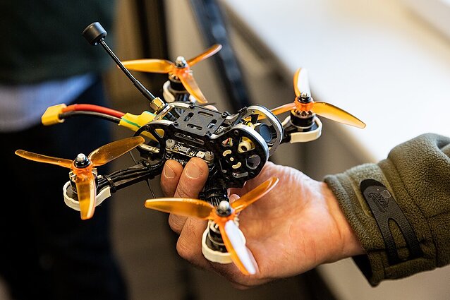 Įvertino lietuviškų dronų perspektyvas: per dažnai manome, kad mums reikia sudėtingų dronų