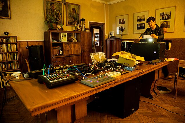 „Įkalčių slėpimo agentūra“ Venclovų namuose