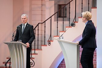 Ingrida Šimonytė ir Gitanas Nausėda susitiko paskutiniuose debatuose Ingrida Šimonytė ir Gitanas Nausėda susitiko paskutiniuose debatuose