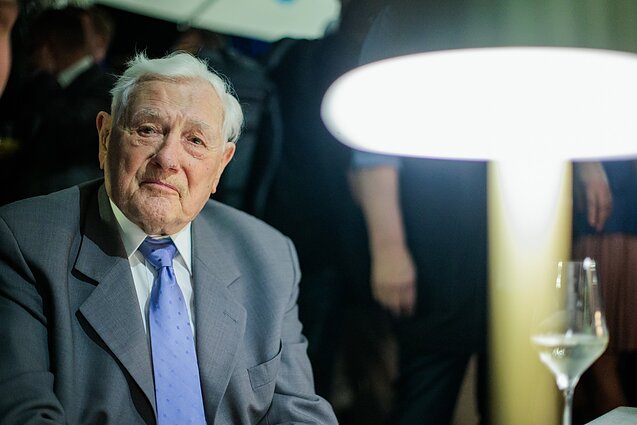 Valdas Adamkus