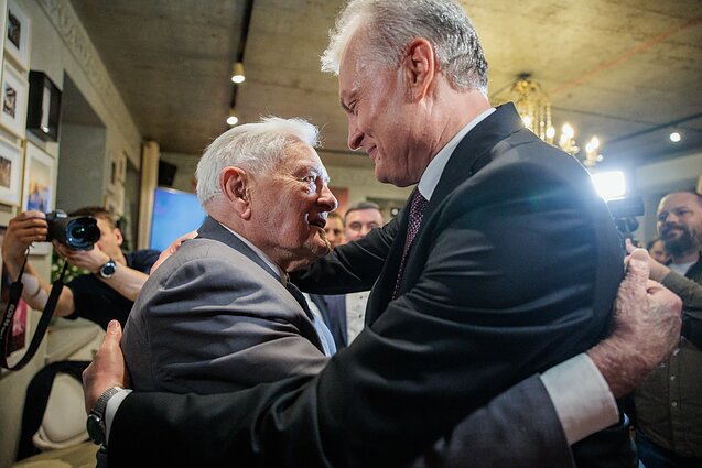 Valdas Adamkus, Gitanas Nausėda Valdas Adamkus, Gitanas Nausėda