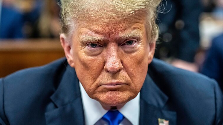 Pirmas kartas JAV istorijoje: Trumpas tapo nuteistu nusikaltėliu