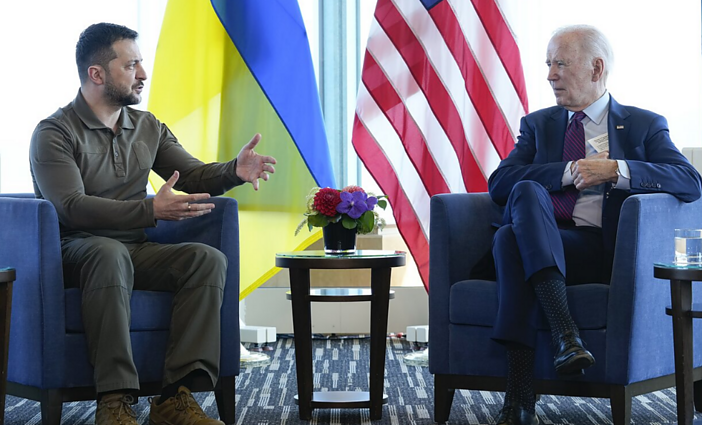 Svarbus, bet uždelstas JAV sprendimas: Ukrainai leista atakuoti Rusijos karinius objektus