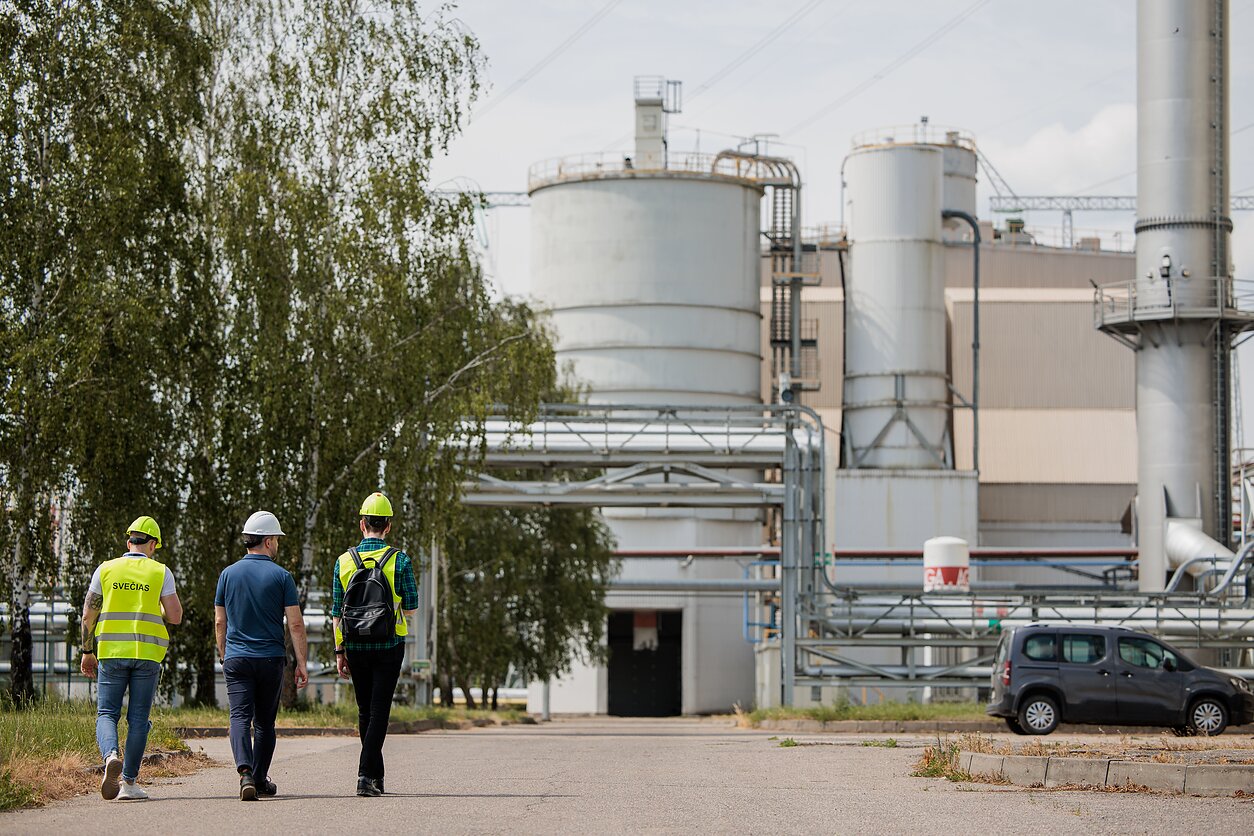 A power plant (associative image)