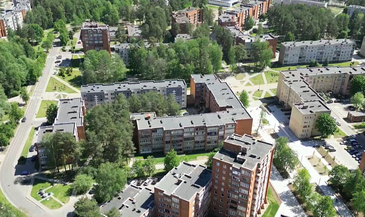 Į pažintį su Visaginu: nuo pabudinto dinozauro iki prabilusių apleistos mokyklos langinių
