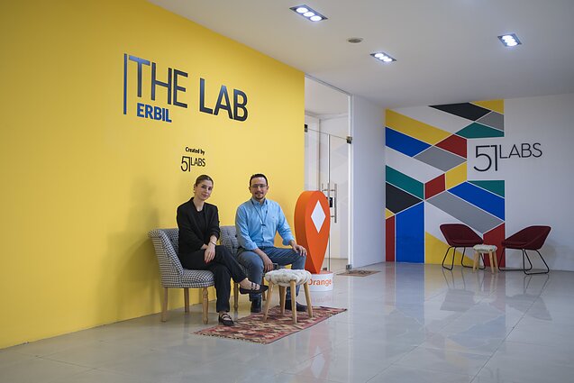 Savo Bakhtiar Rasoul ir Shwanas Ali Qaradaghi, vieni iš Arbilyje įsikūrusių startuolių inkubatoriaus „Five One Labs“ vadovų. Savo Bakhtiar Rasoul ir Shwanas Ali Qaradaghi, vieni iš Arbilyje įsikūrusių startuolių inkubatoriaus „Five One Labs“ vadovų.