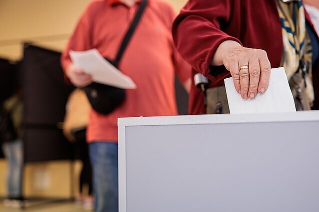 Europos Parlamento rinkimai ne už kalnų, bet aktyvumas Europoje – varganas: kas tai lemia?
