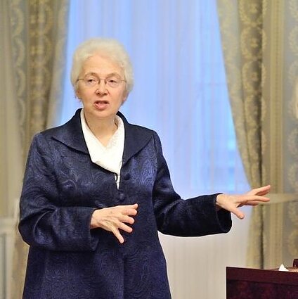 Giedrė Lukšaitė-Mrázková: vaikystės dienoraštyje rašiau, kad klavesinu niekada negrosiu