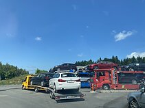 Большую часть очереди на въезд из Литвы в Беларусь составляют «перегонщики» автомобилей, контрольный пункт пропуска Мядининкай на границе Литвы с Беларусью