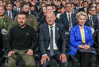 Volodymyras Zelenskis, Olafas Scholzas ir Ursula von der Leyen Volodymyras Zelenskis, Olafas Scholzas ir Ursula von der Leyen