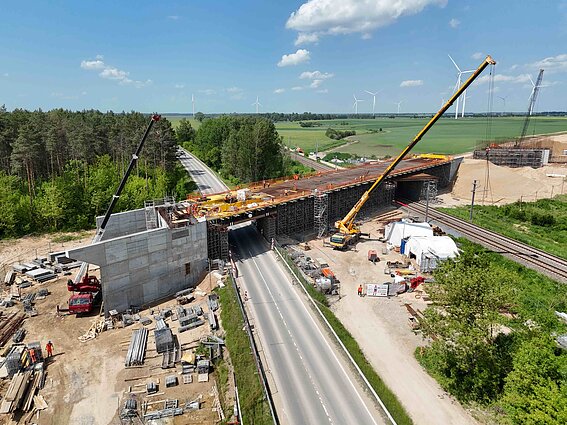 Работы по строительству магистрали „Rail Baltica“ (архивное фото)