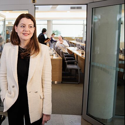 Navickienė klimpsta gilyn: dėl Dubajaus praleido posėdį